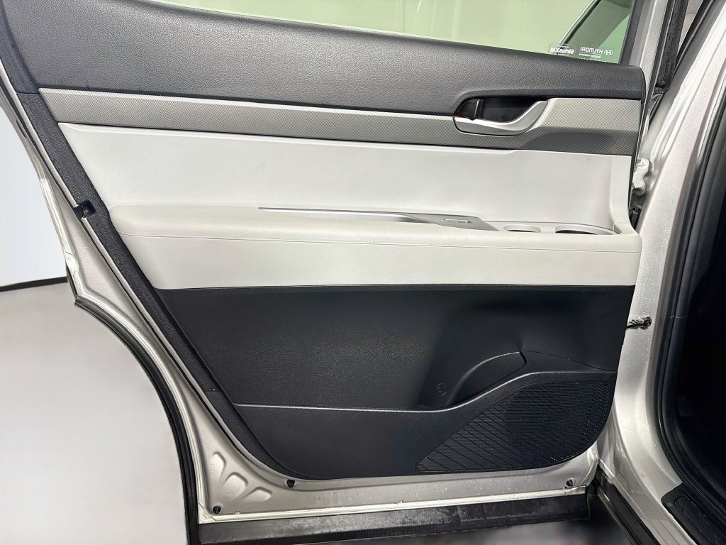 Used 2025 Hyundai Palisade SEL FWD image 25
