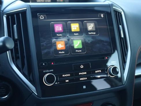 Used 2018 Subaru Crosstrek 2.0i Limited image 19