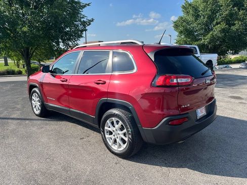Used 2014 Jeep Cherokee Latitude w/ Comfort/Convenience Group AWD/4WD image 4