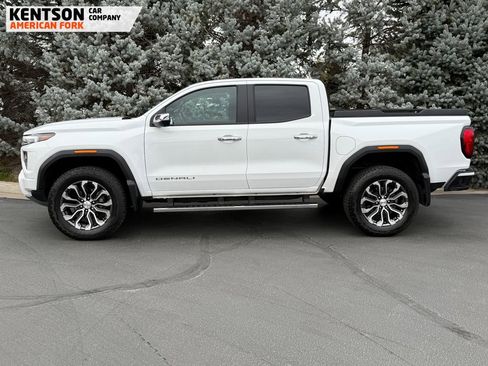 Used 2024 GMC Canyon Denali image 4