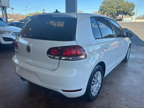 Used 2014 Volkswagen Golf 4-Door image 6