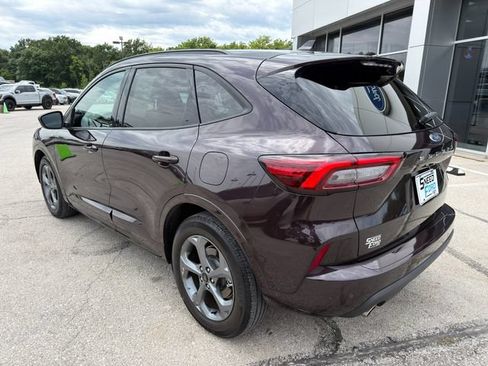 Used 2023 Ford Escape ST-Line w/ Tech Pack #1 FWD image 5