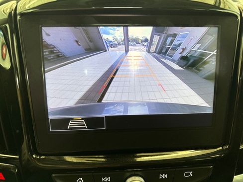 Used 2021 Chevrolet Traverse LT AWD/4WD image 21