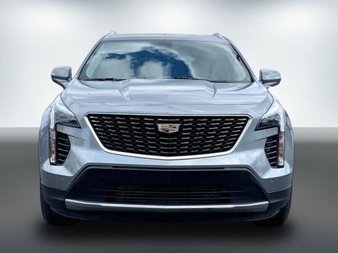 Used 2023 Cadillac XT4 Premium Luxury AWD/4WD image 2