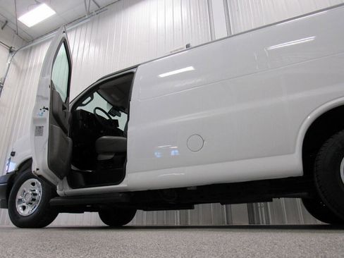 Used 2019 Chevrolet Express 2500 2500 3dr Cargo Van w/ Safety Package image 29