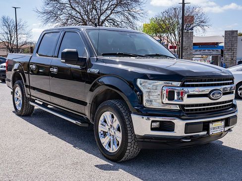 Used 2019 Ford F150 XLT w/ Equipment Group 302A Luxury image 3