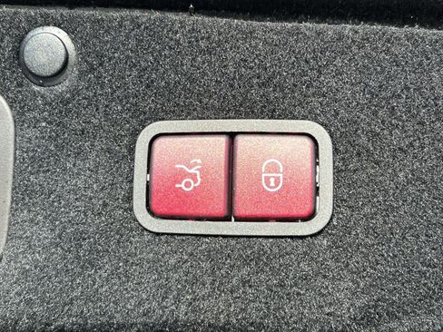 Used 2019 Mercedes-Benz S 560 4MATIC Sedan image 25