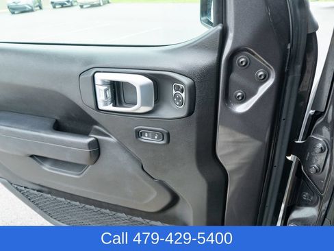 Used 2024 Jeep Wrangler Unlimited Sport AWD/4WD image 27