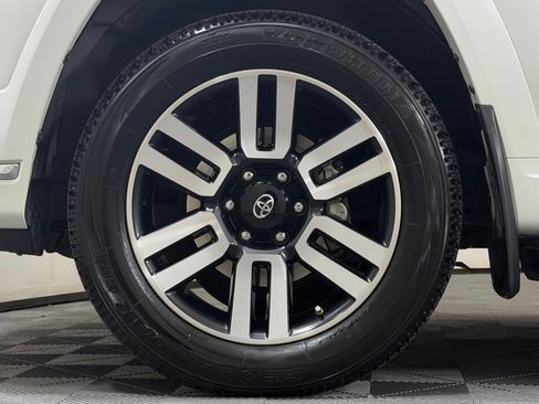 Used 2019 Toyota 4Runner Limited AWD/4WD image 12
