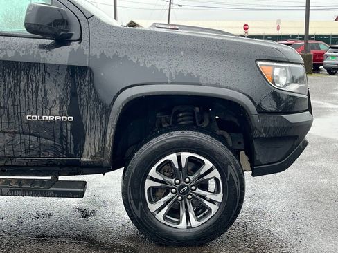 Used 2019 Chevrolet Colorado ZR2 w/ ZR2 Midnight Special Edition image 7