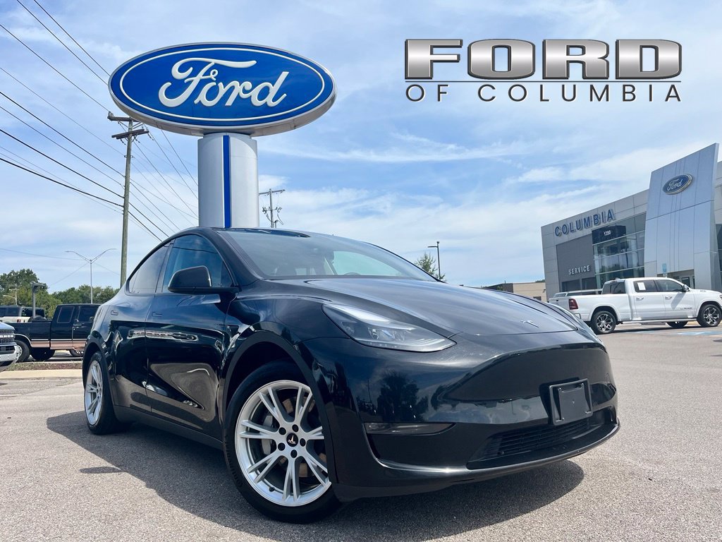 Used 2024 Tesla Model Y Long Range AWD/4WD image 1