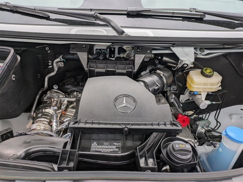 New 2025 Mercedes-Benz Sprinter 2500 image 10