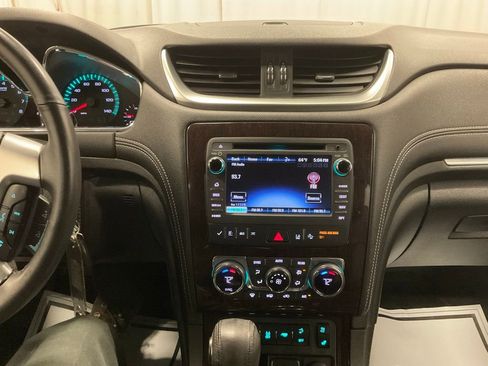 Used 2017 Chevrolet Traverse Premier image 24