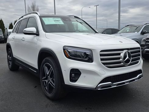New 2026 Mercedes-Benz GLB 250 4MATIC image 8