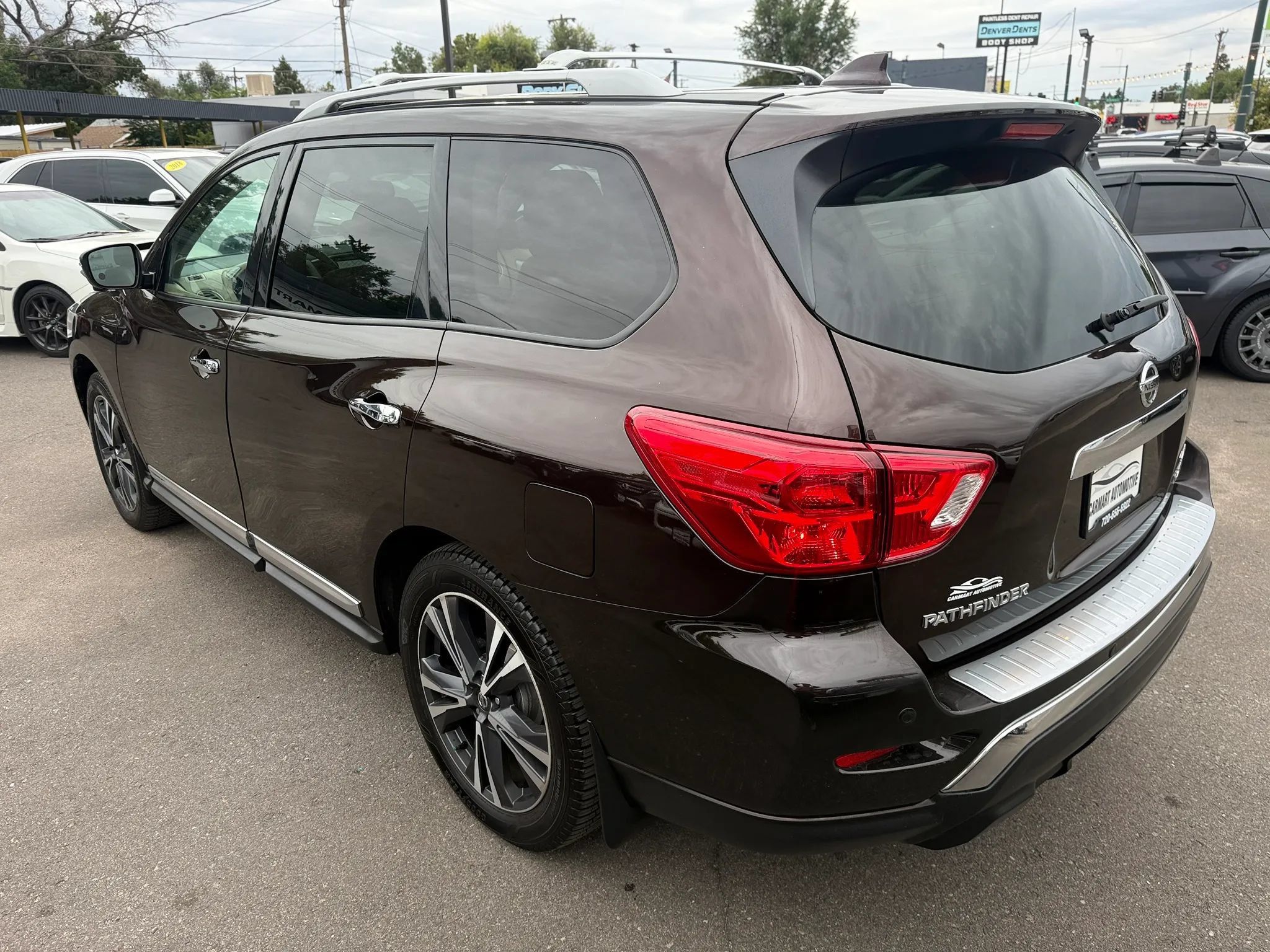 Used 2020 Nissan Pathfinder Platinum AWD/4WD image 7