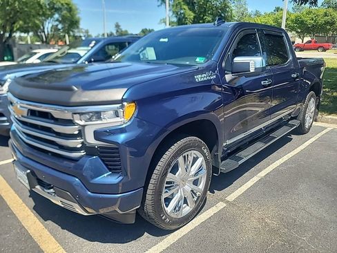 Used 2023 Chevrolet Silverado 1500 High Country AWD/4WD image 2