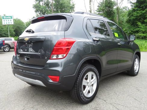 Used 2017 Chevrolet Trax LT w/ LT Convenience Package AWD/4WD image 5