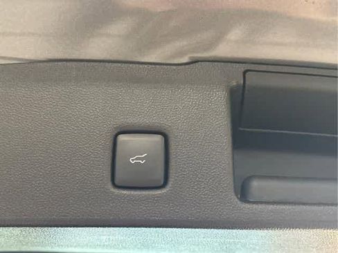 New 2025 Ford Escape ST-Line w/ Cold Weather Package image 27