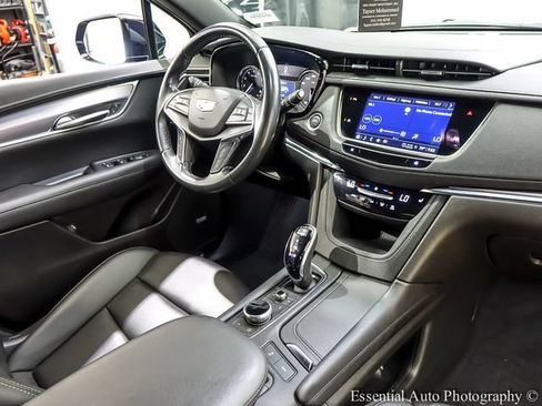 Certified 2022 Cadillac XT5 Luxury w/ LPO, Floor Liner Package FWD image 24