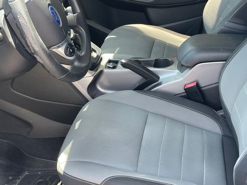 Used 2016 Ford Escape SE AWD/4WD image 10