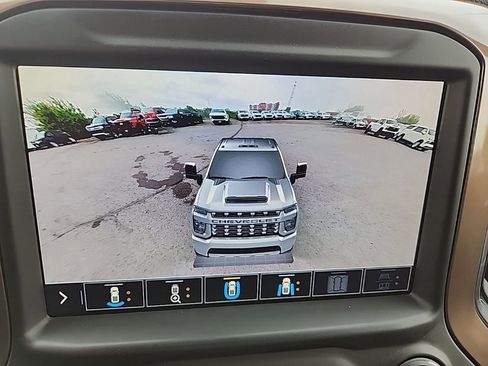 Used 2020 Chevrolet Silverado 3500 High Country w/ Z71 Off-Road Package AWD/4WD image 28