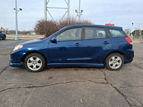 Used 2004 Toyota Matrix XR image 4