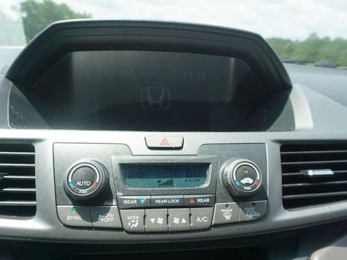 Used 2013 Honda Odyssey EX image 9