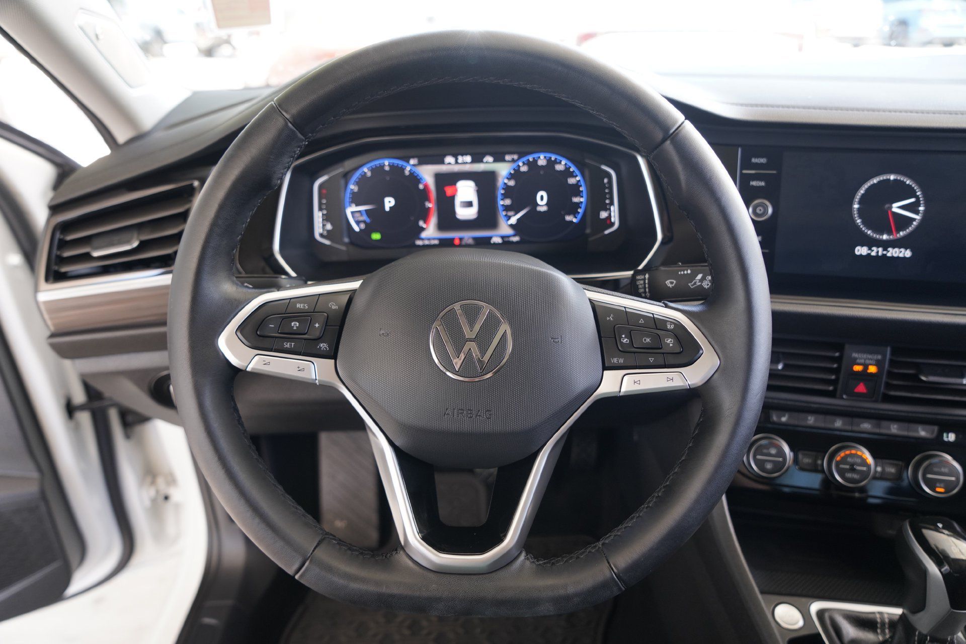 Used 2024 Volkswagen Jetta SEL FWD image 10