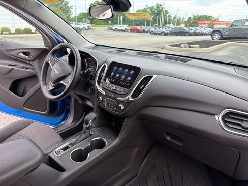 Used 2024 Chevrolet Equinox LT FWD image 29