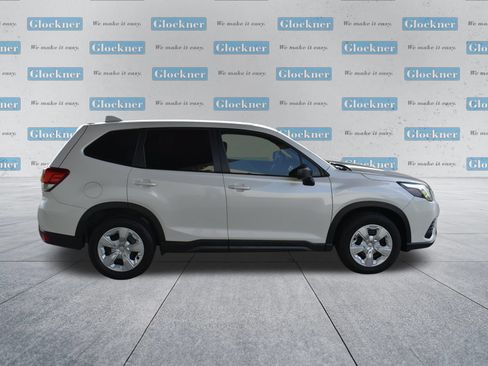 Used 2022 Subaru Forester AWD/4WD image 4