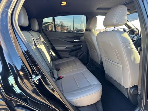 Used 2024 Buick Envista Avenir image 14