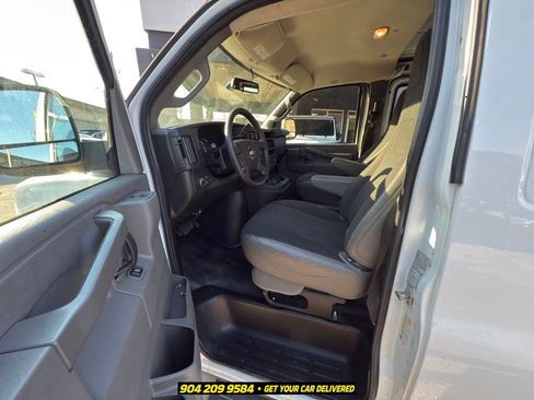 Used 2019 Chevrolet Express 2500 w/ Driver Convenience Package RWD image 16