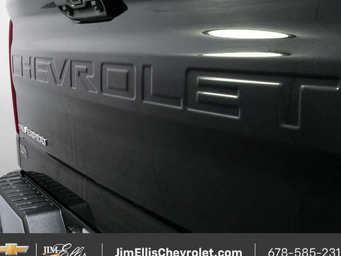 Certified 2025 Chevrolet Silverado 1500 LT AWD/4WD image 34