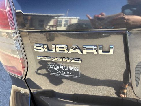 Used 2015 Subaru Forester 2.5i Limited image 14