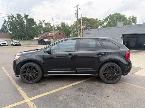 Used 2013 Ford Edge Sport w/ Driver Entry Pkg AWD/4WD image 4