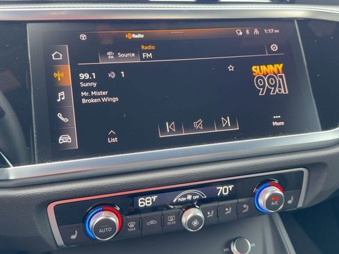 New 2025 Audi Q3 2.0T Premium image 23