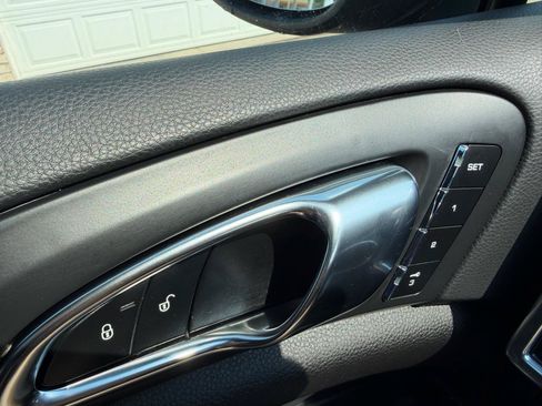 Used 2014 Porsche Cayenne AWD/4WD image 32