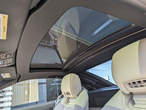 Used 2014 Mercedes-Benz SL 550 image 20