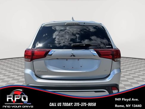 Used 2020 Mitsubishi Outlander SE AWD/4WD image 4