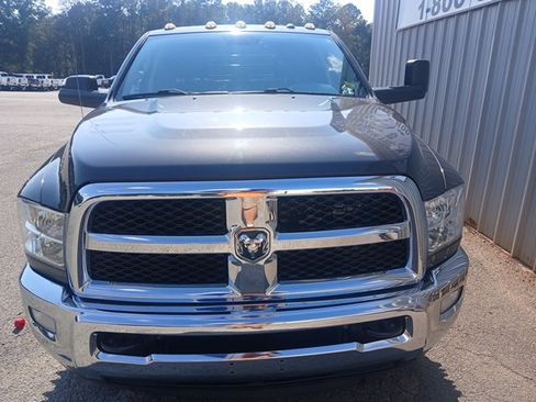 Used 2018 RAM 3500 Tradesman w/ Chrome Appearance Group image 10