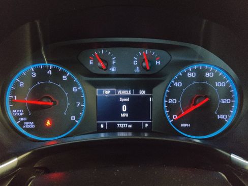 Used 2020 Chevrolet Equinox LS FWD image 23