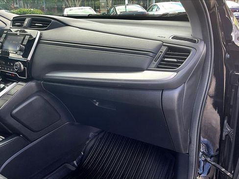 Used 2018 Honda CR-V LX image 16