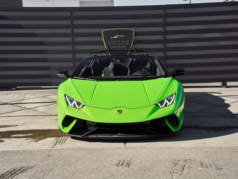 Used 2019 Lamborghini Huracan Performante image 16