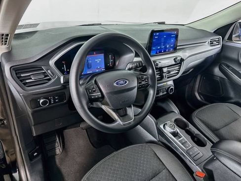 Certified 2025 Ford Escape Active AWD/4WD image 21