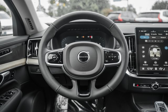 Used 2026 Volvo XC90 B6 Plus w/ Protection Package Premier AWD/4WD image 28