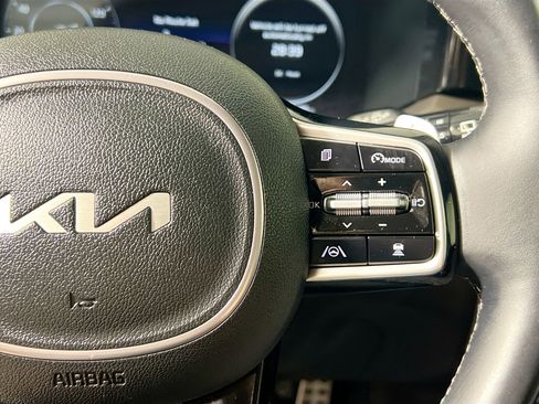 Used 2022 Kia Sorento SX image 19