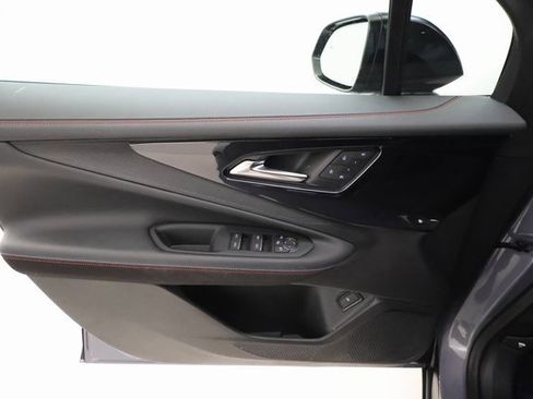 Used 2024 Chevrolet Blazer EV RS image 9