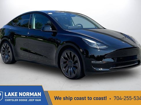 Used 2025 Tesla Model Y Performance AWD/4WD image 1