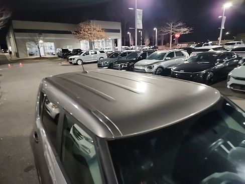 Certified 2016 Kia Soul + image 6