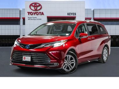 Certified 2024 Toyota Sienna Limited